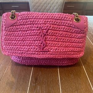 Saint Laurent 2021 medium raffia Niki chain bag in pink